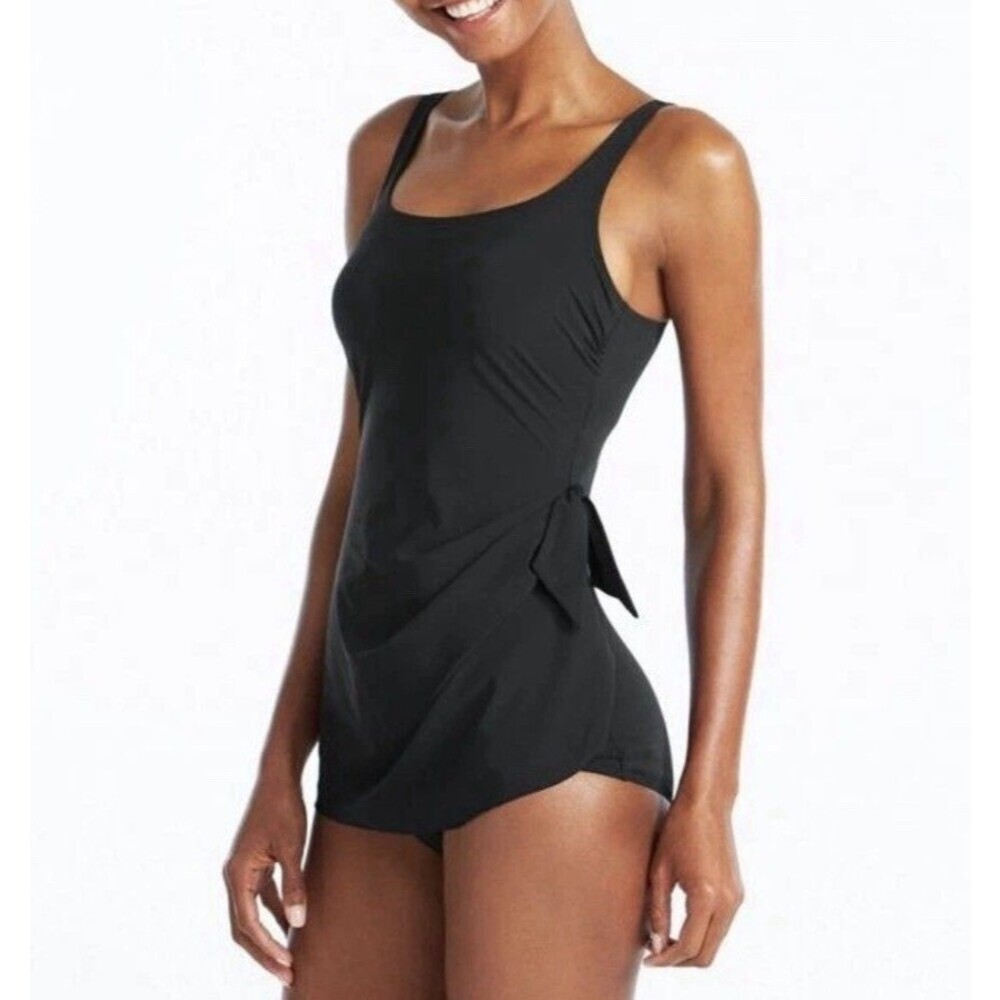 LL Bean Black One Piece Swimsuit Tie Skirt Tank Slimming Underwire Size 18 Long